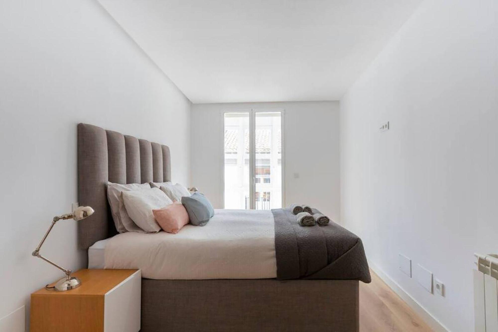 Apartamento Piso Moderno En El Centro Detras Del Edificio Banco *