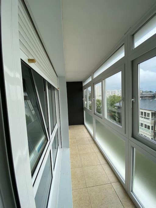 Apartamento Amplio Piso En La Segunda Playa Del Sardinero Con Ascensor *