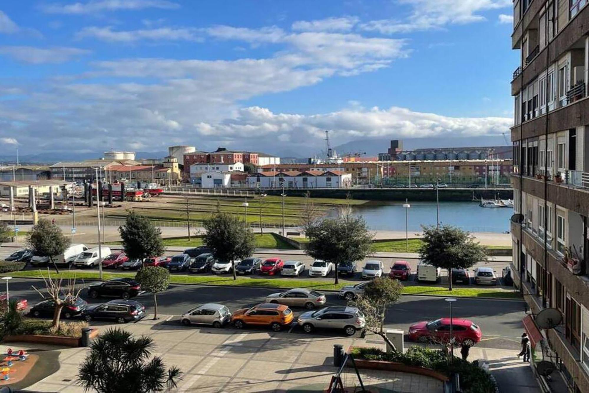 Elegante Con Vistas Al Puerto De Santander