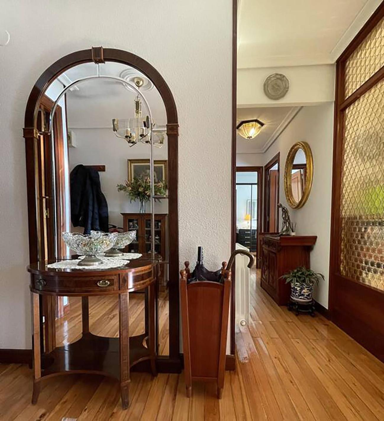 Elegante Con Vistas Al Puerto De Apartamento