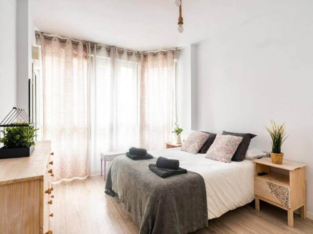 Camilo Alonso Vega Apartment *