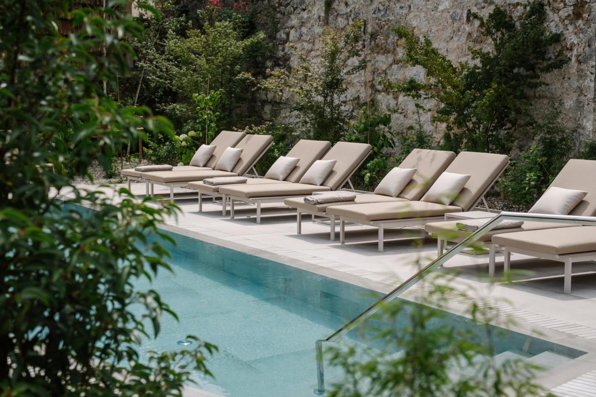 Hotel Rhin Garden 4*