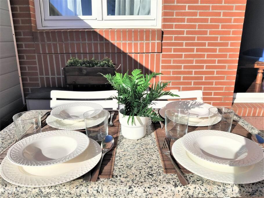 Apartamento Gran Terraza Privada, Luminoso Y Tranquilo Con Wifi