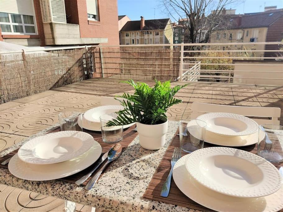 Apartamento Gran Terraza Privada, Luminoso Y Tranquilo Con Wifi Santander