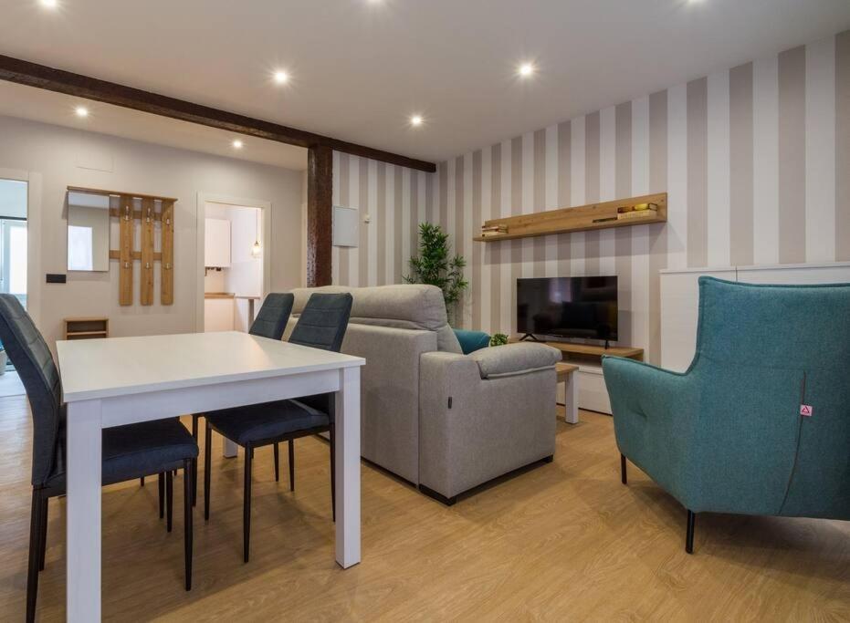 Apartamento Renovated In *