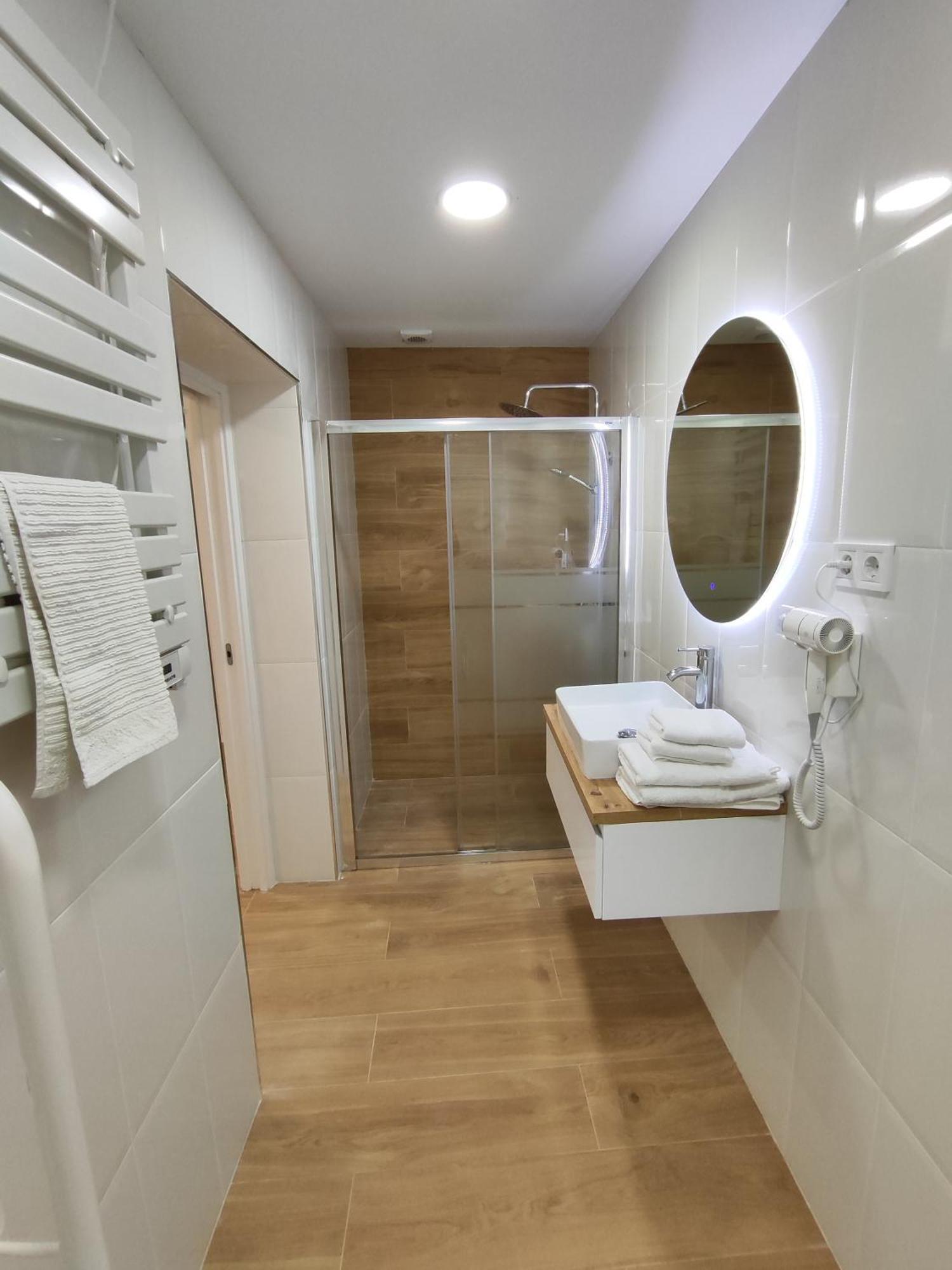 Valdecilla Nuevos Apartment