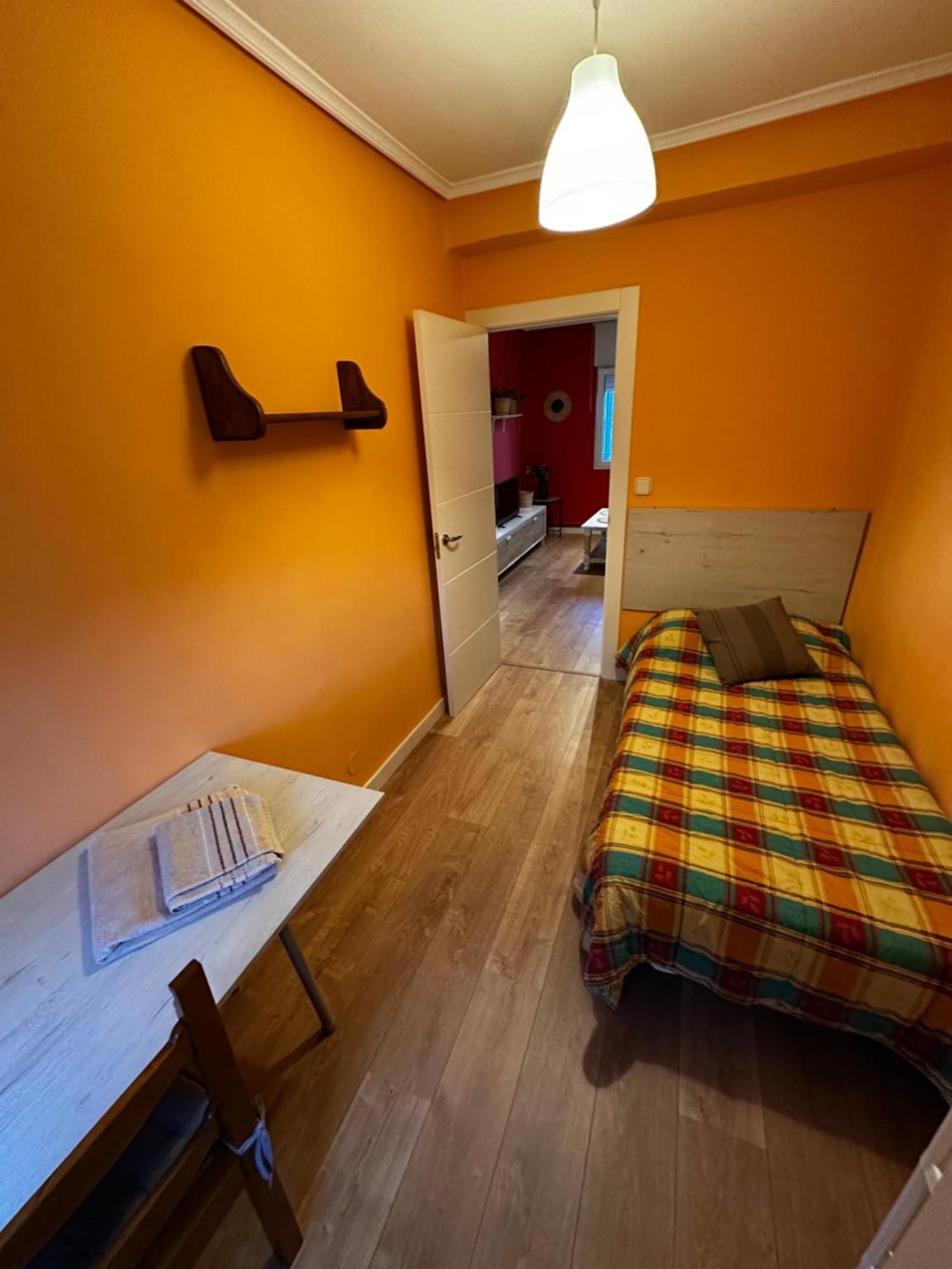Piso Reformado Y Economico Apartamento