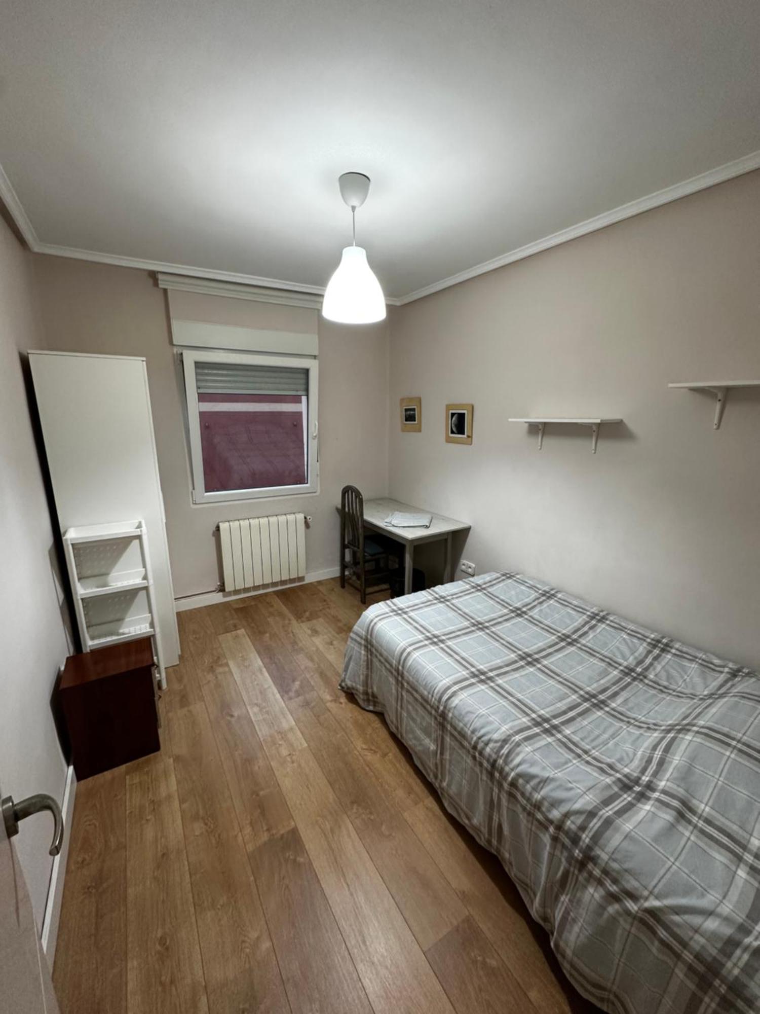 Piso Reformado Y Economico Apartamento