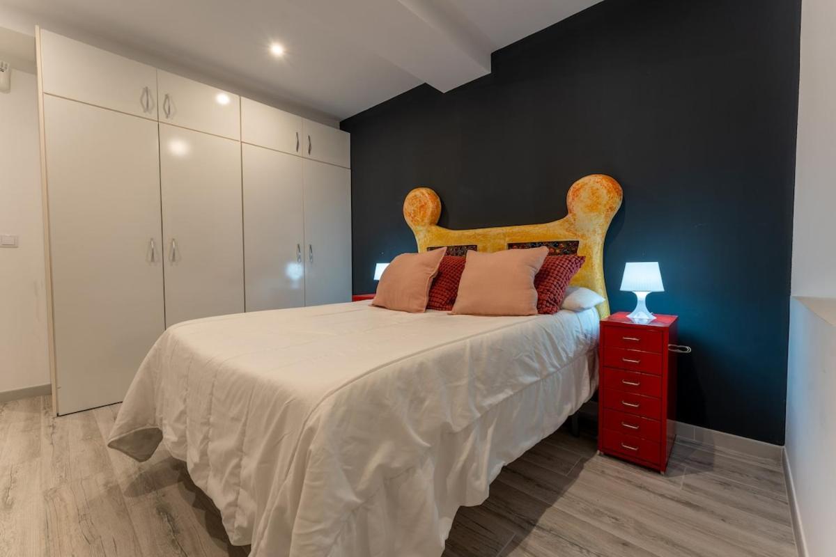 Apartamento Centrally Located, Spacious And Full Of Light