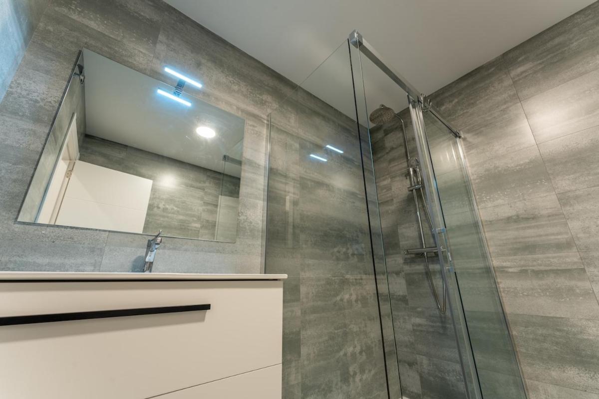Centrally Located, Spacious And Full Of Light Santander
