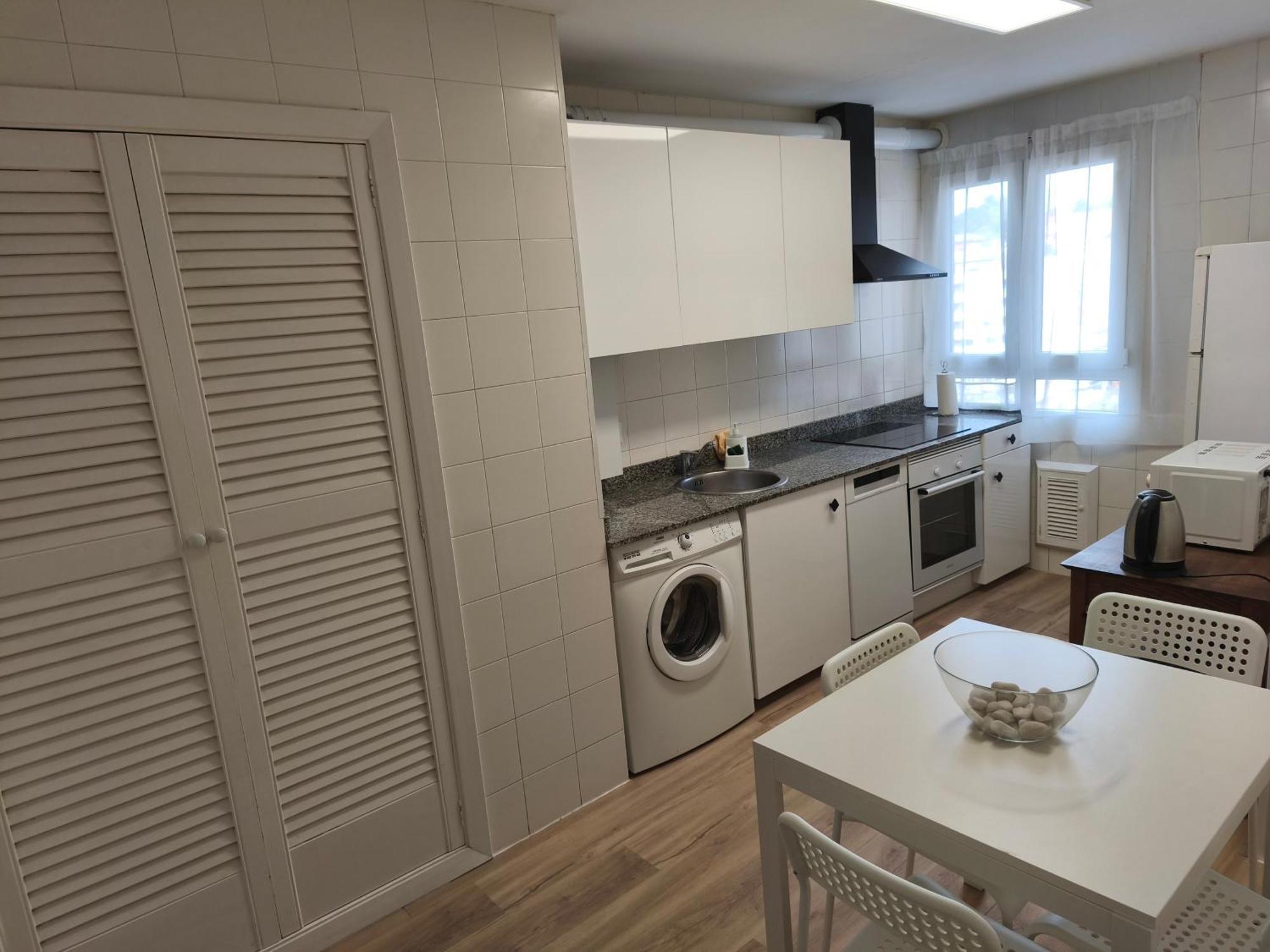 Santander, Calle Isaac Peral 6 *