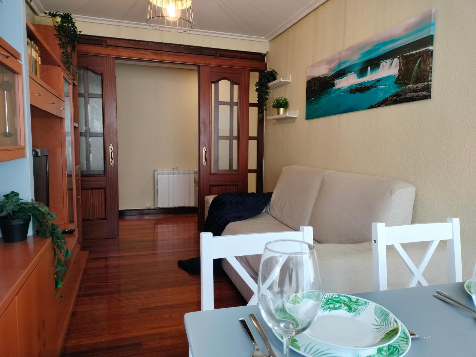 Familiar Centrico Grupo Rh-72 Apartamento *