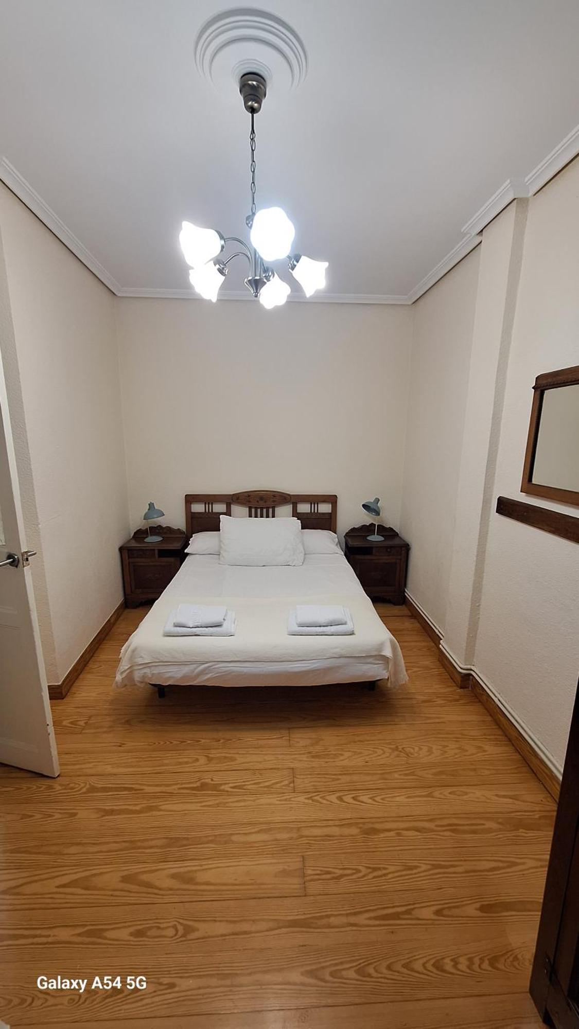 Apartamento S17-alojamiento Con Encanto Antiguo En El Centro De *