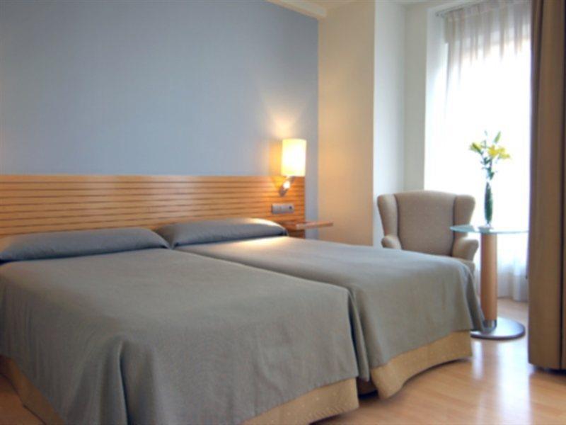 Vincci Puertochico Hotel