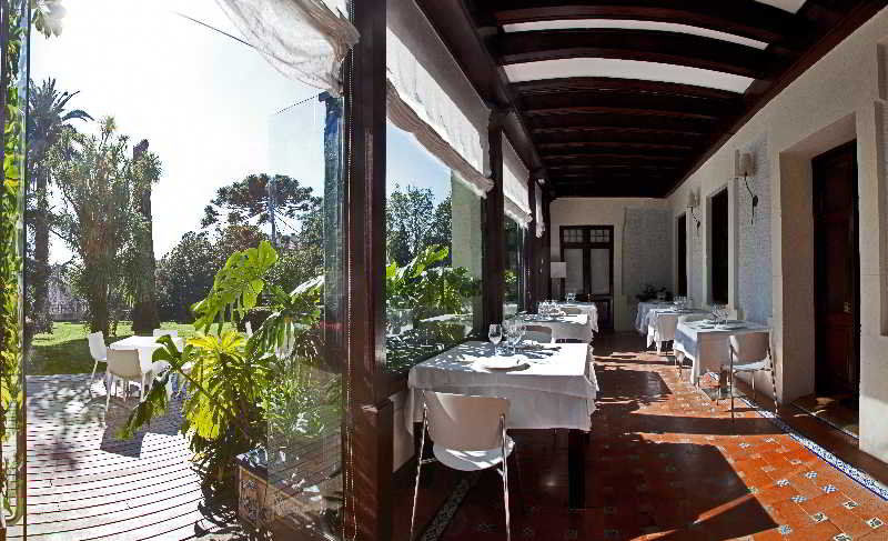 Pensión Carolinas Garden