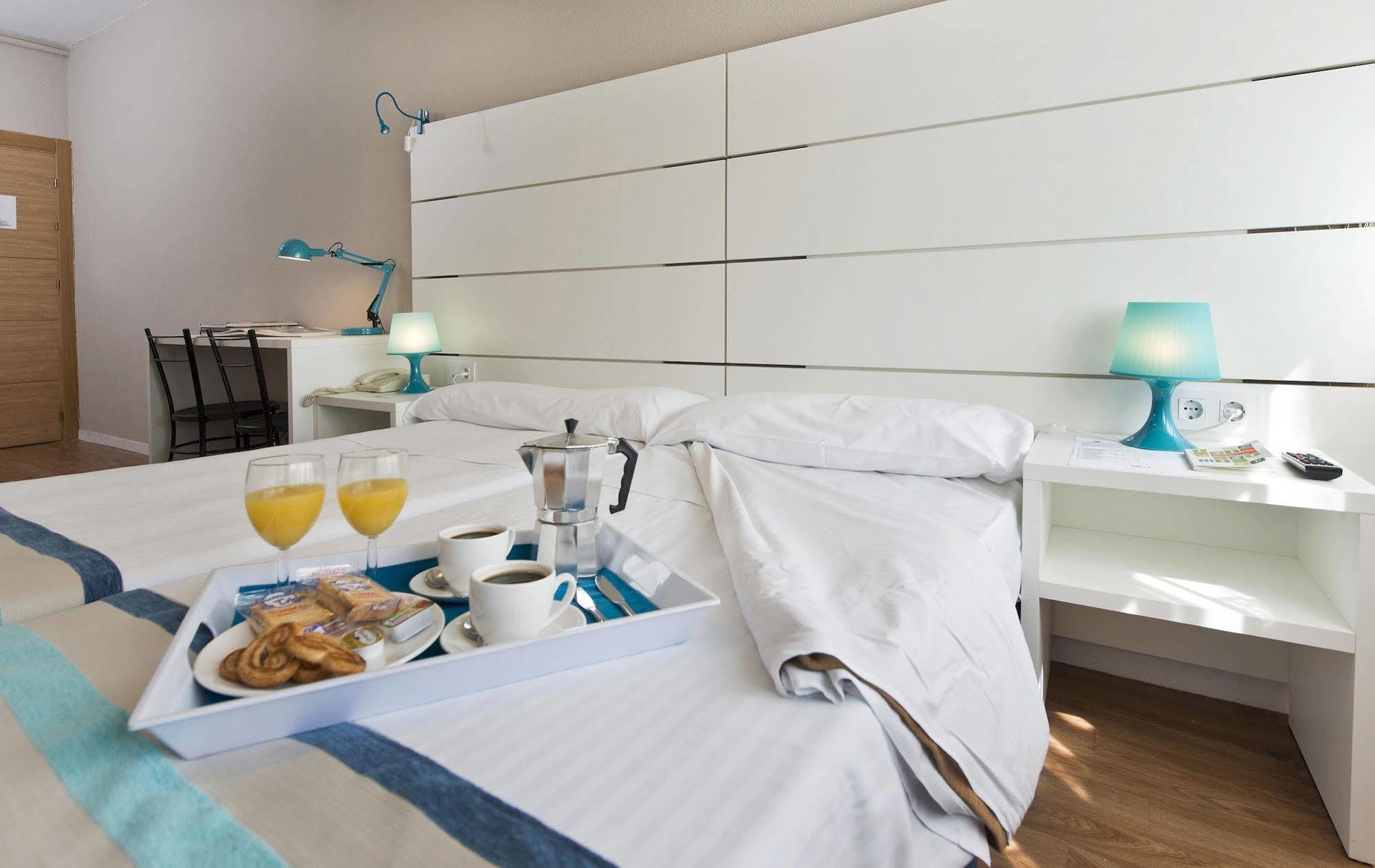 Apartahotel Estudios Aránzazu 2*