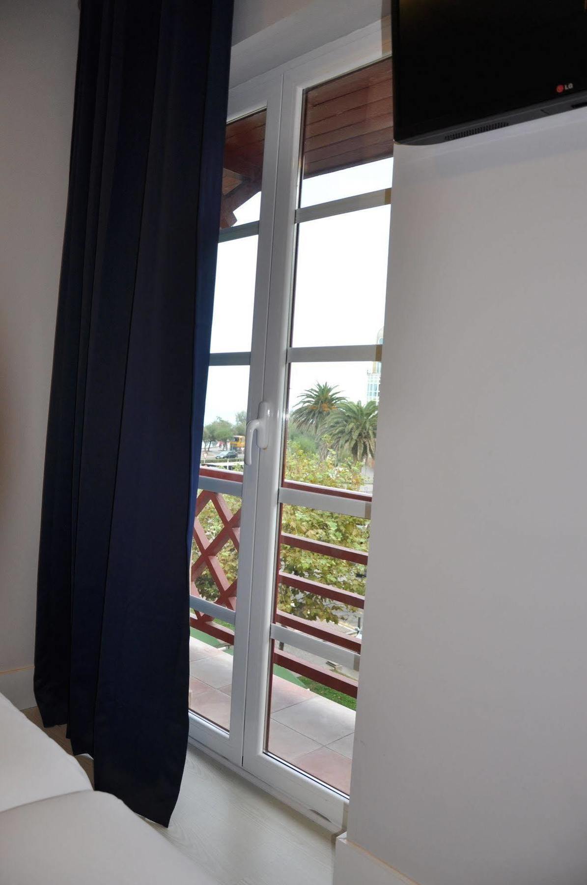 Bed and breakfast Hosteria Santander 2*