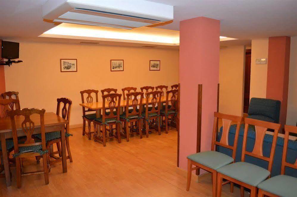 Bedoya Hotel *