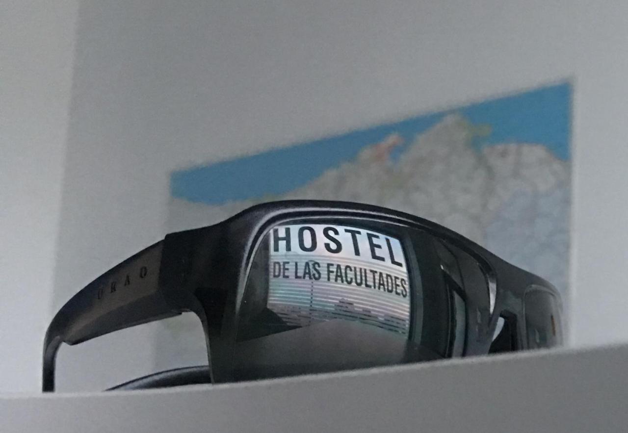 De Facultades Hostal