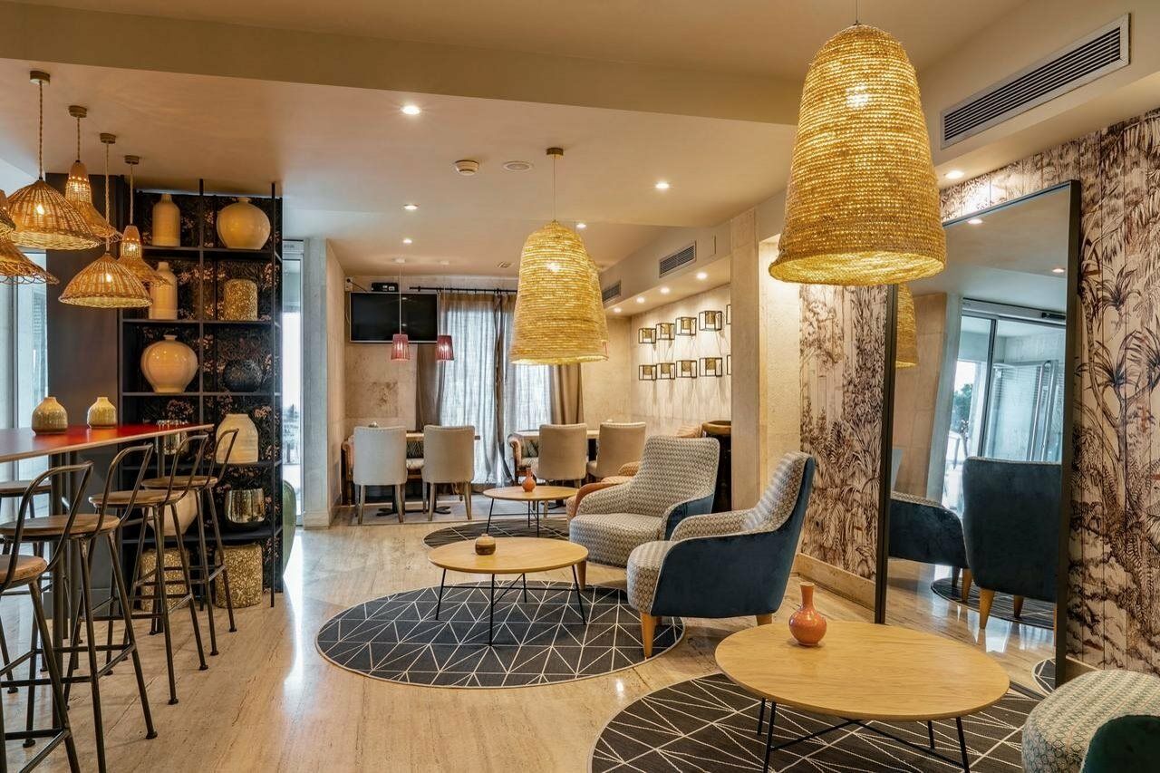 Hotel Vincci Puertochico 4*
