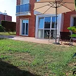 Bajo Con Jardin Privado