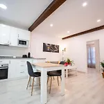 Cisneros Apartment