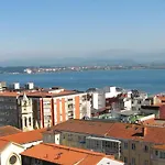 Piso Centrico Con Vistas Al Mar