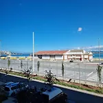 Vistas Al Mar Y Amplitud En El Centro