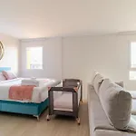 Atractivo Piso Recien Reformado
