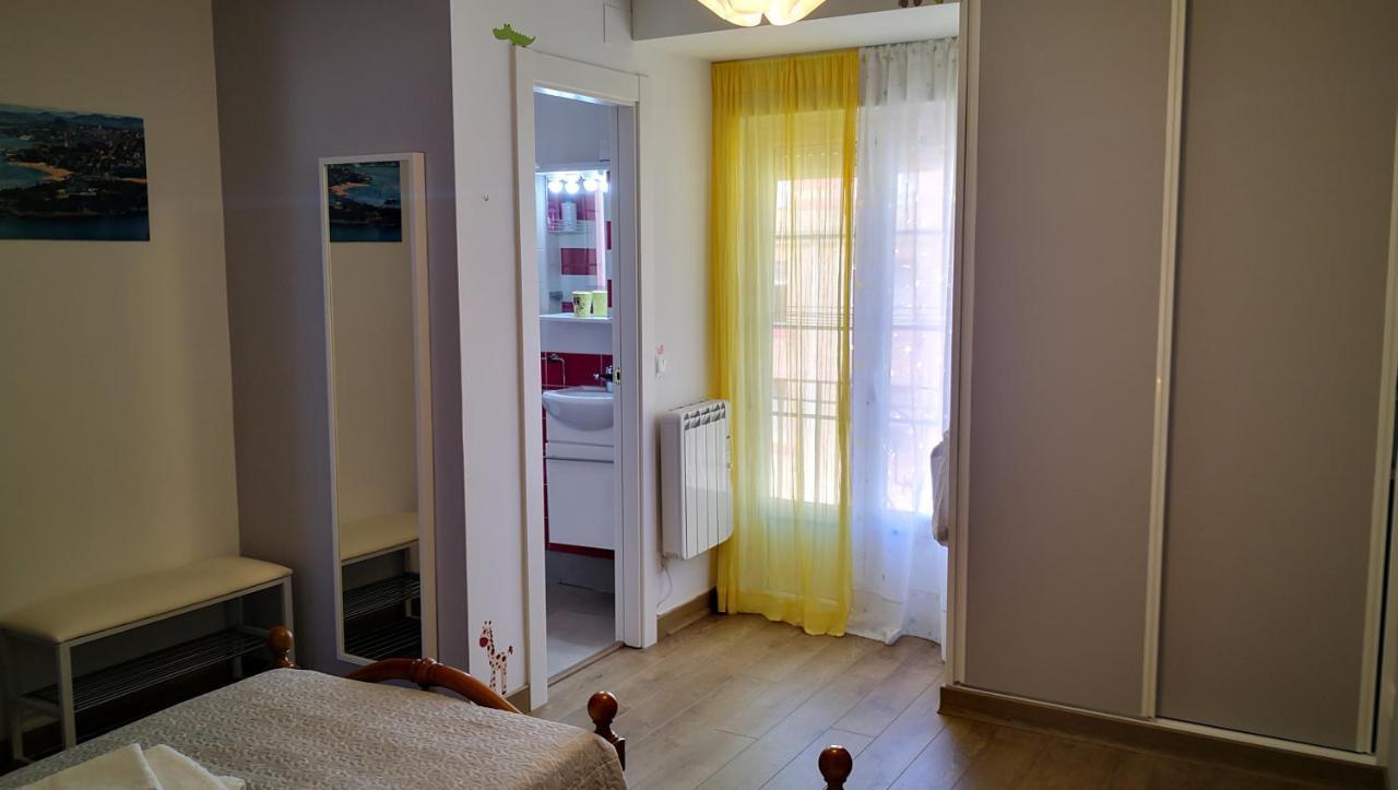 Piso En Calle Peatonal Con Garaje Privado Apartamento Santander
