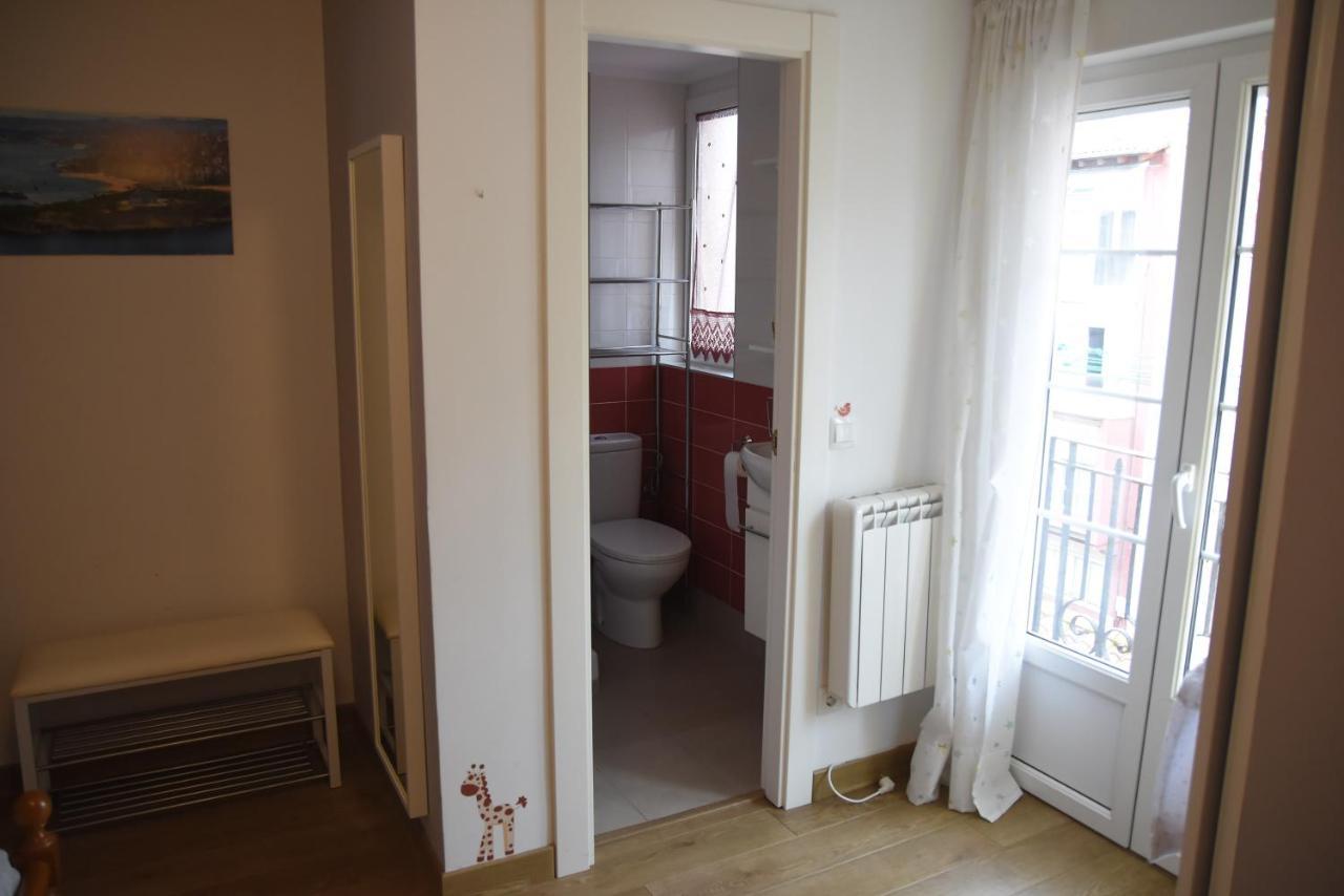Piso En Calle Peatonal Con Garaje Privado Apartamento Santander