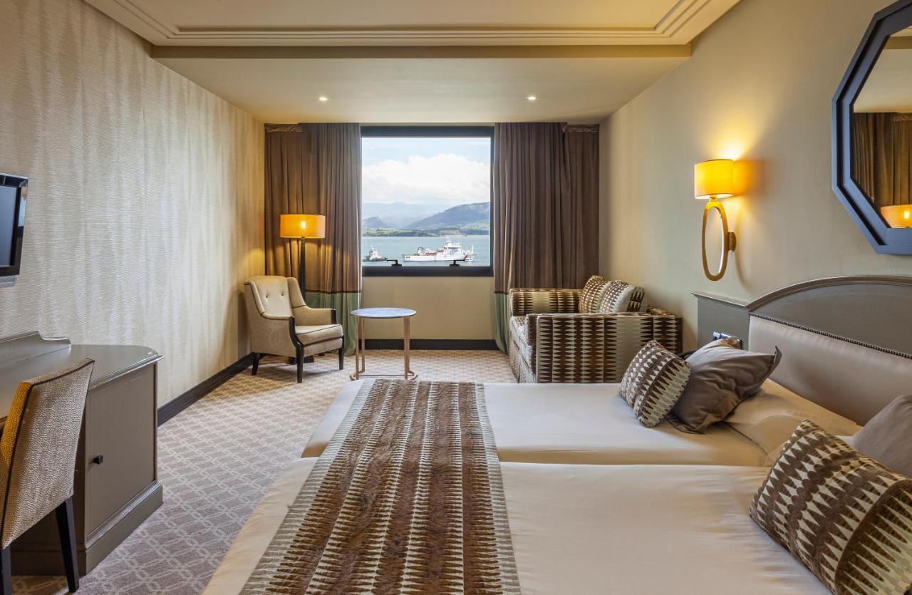 Bahia 4* Santander