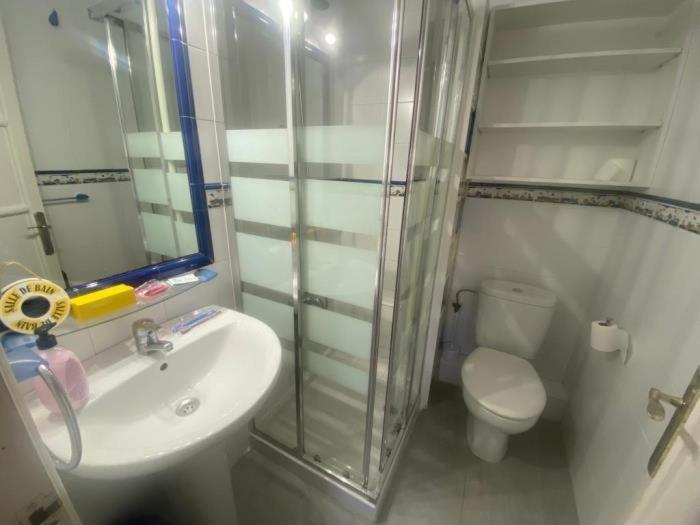 Hostal Buhardilla En El Centro De Santander