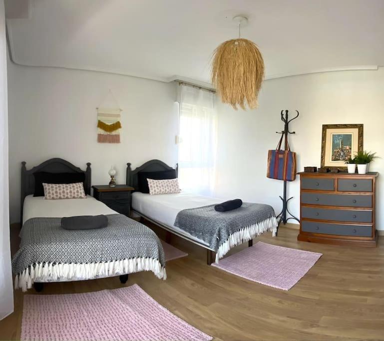 Cómodo Y Luminoso Apartamento En Zona Residencial Santander
