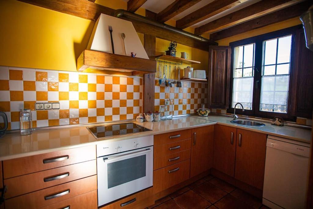 Casa Independiente Con Chimena, Jardin Y Barbacoa