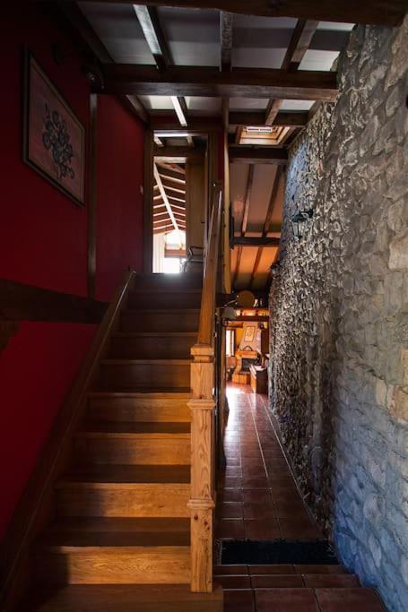 Casa Independiente Con Chimena, Jardin Y Barbacoa