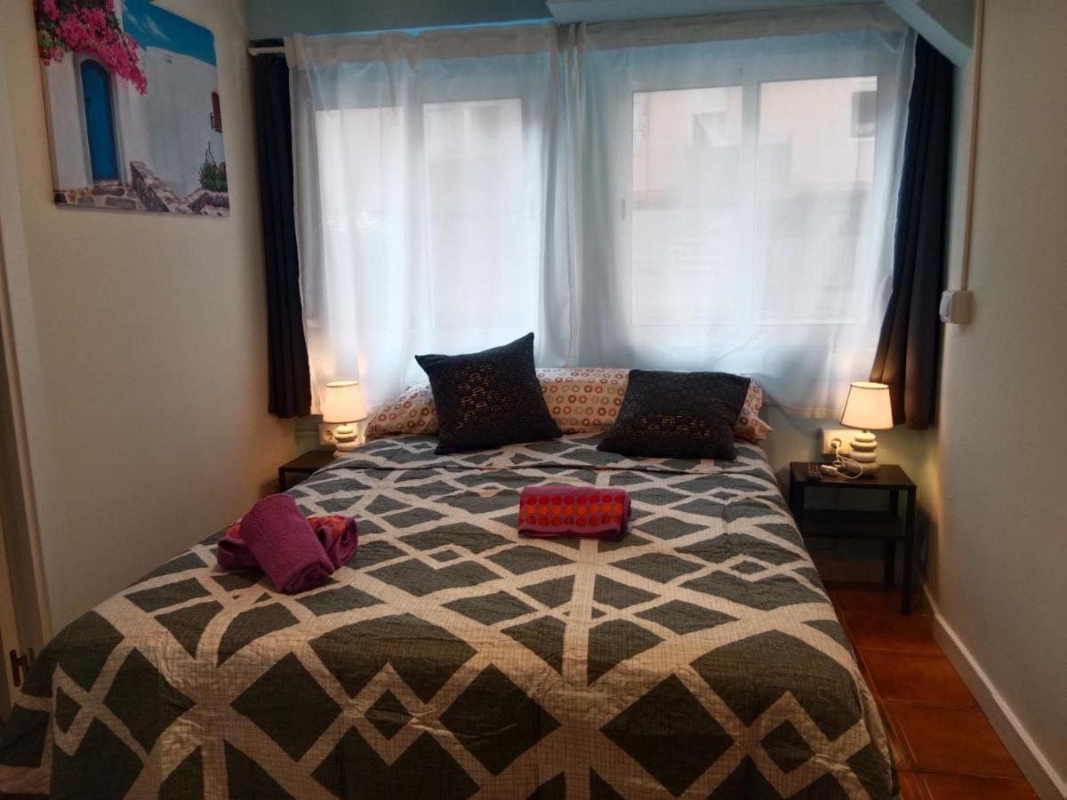 Amroom - * Santander