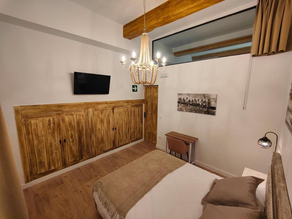 1 Apartment *