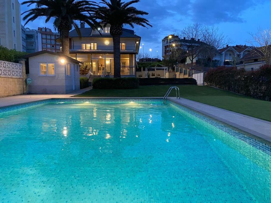 Con Piscina Privada *