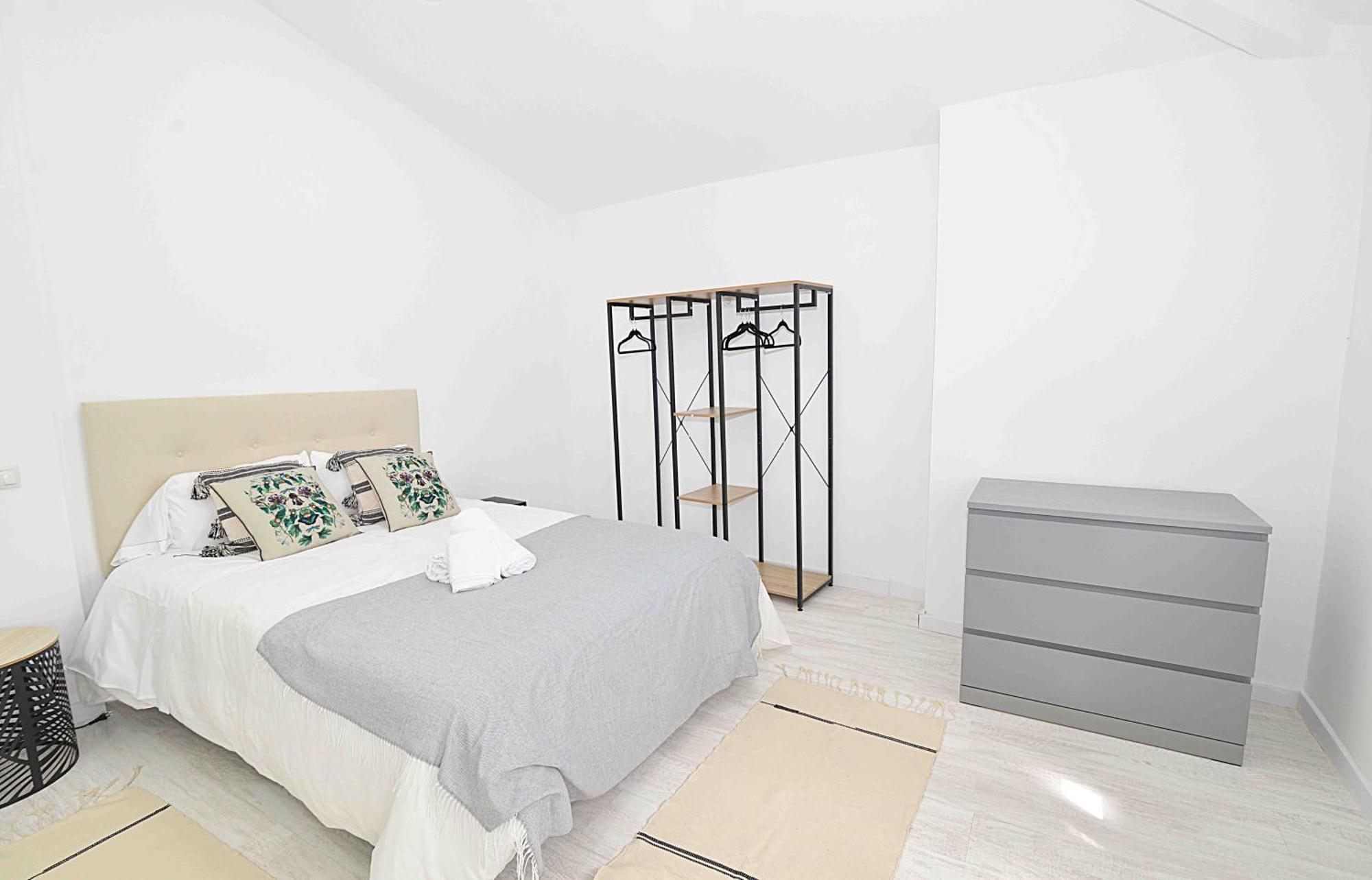 El De San Cisneros By Just-room Apartment