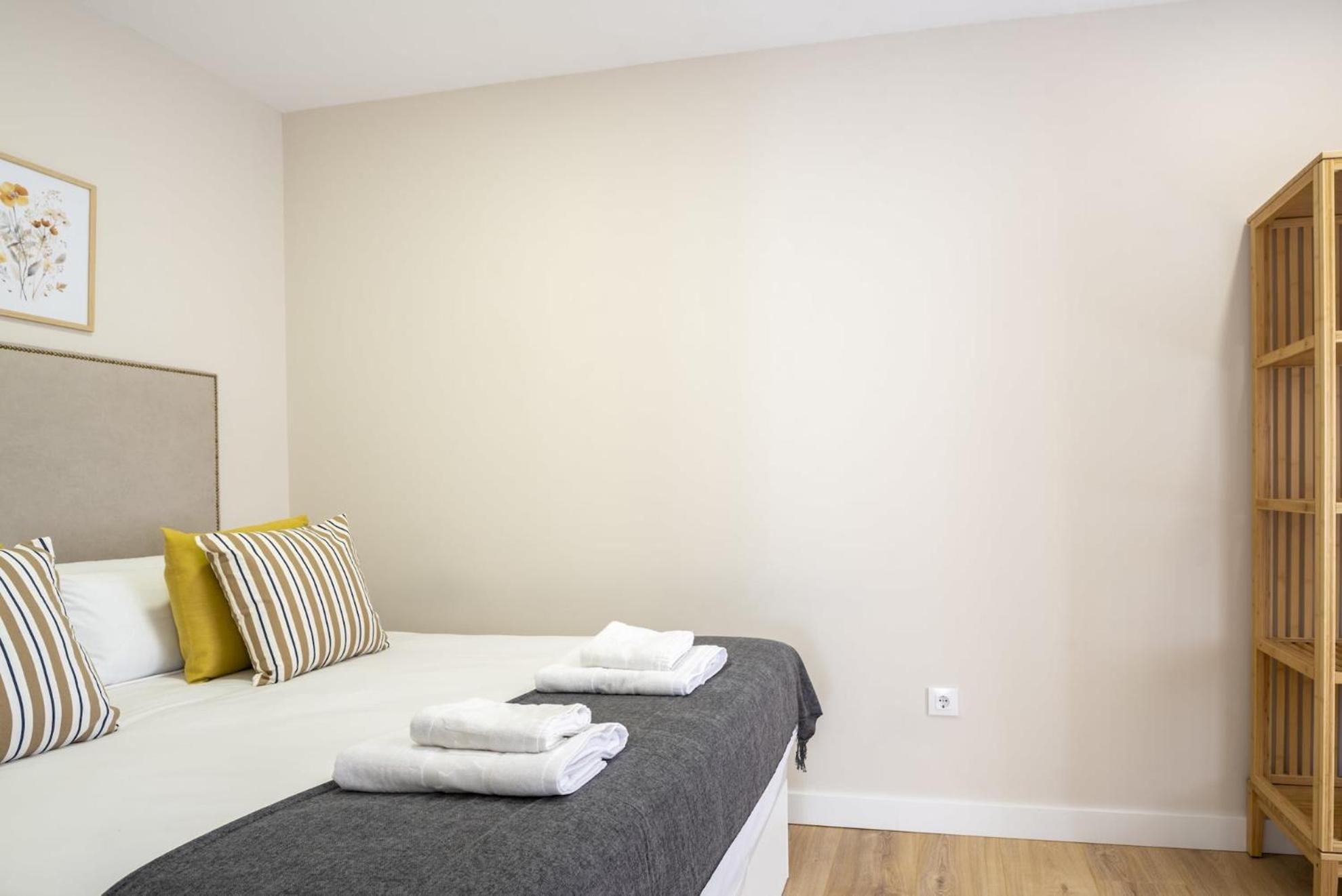 Elegante En El Centro. Nuevo! Apartamento Santander