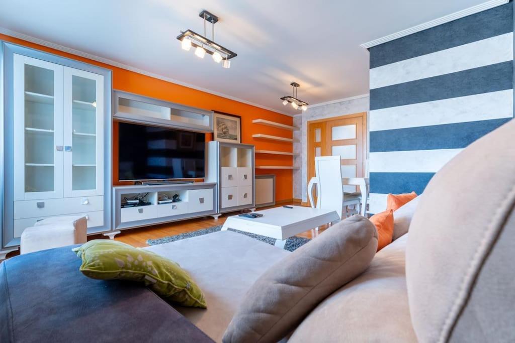Apartment En El Corazon De La Ciudad Con Parking Santander