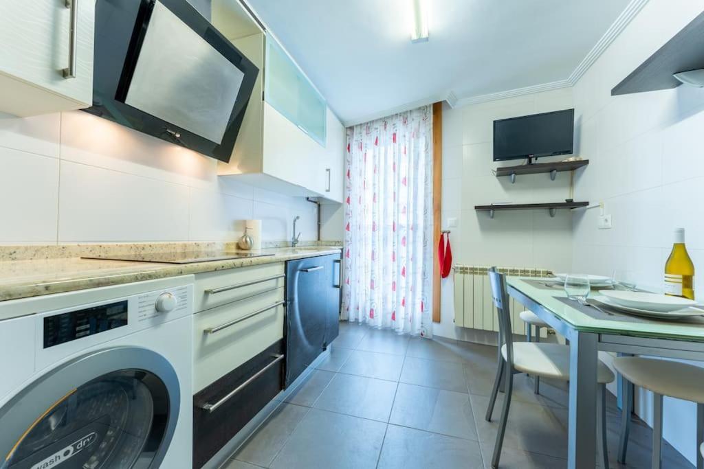 En El Corazon De La Ciudad Con Parking Apartment