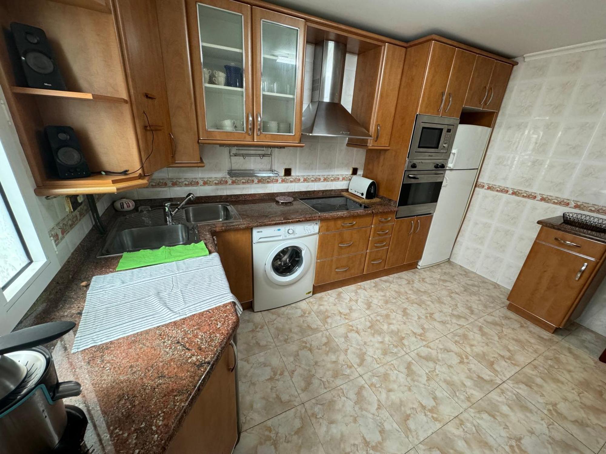 Amplio Apto A 2 Min Ayuntamiento Apartamento *