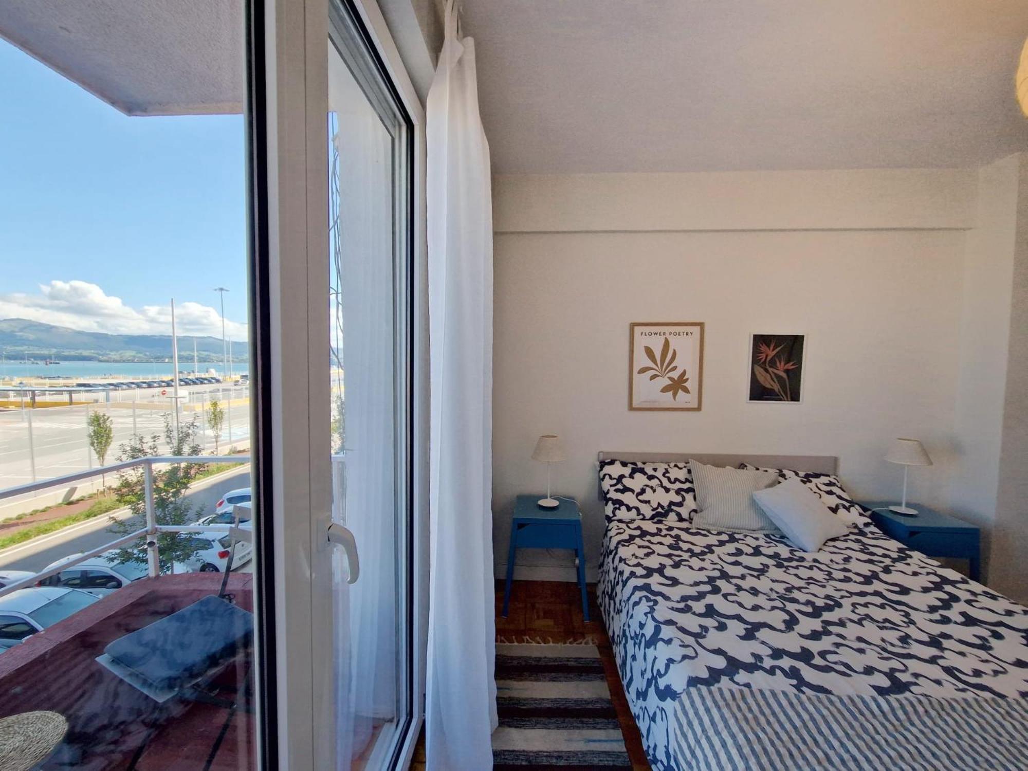 Vistas Al Mar Y Amplitud En El Centro Apartment *