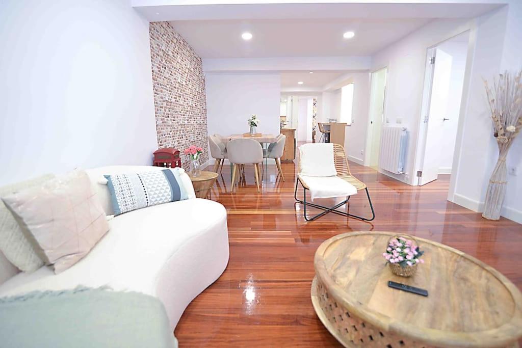 El Oasis De By Just Santander