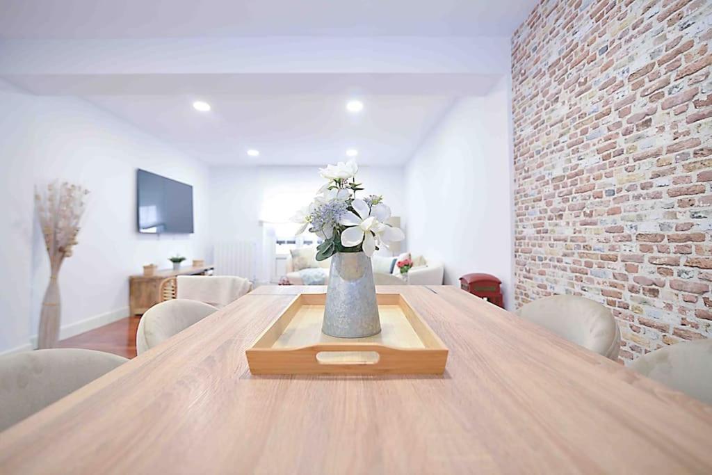 El Oasis De By Just Santander