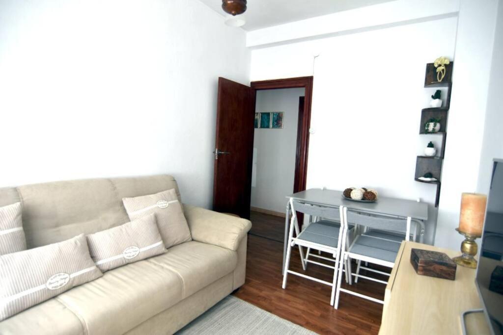 Piso Tranquilo Y Acogedor A 3 Min A Pie Del Centro Apartamento *