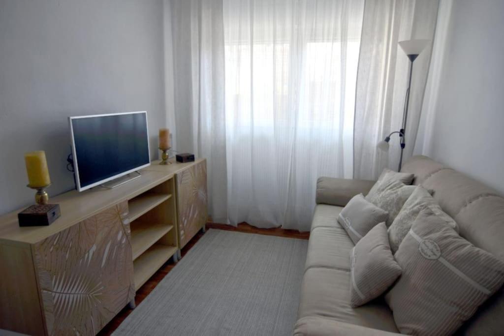 Piso Tranquilo Y Acogedor A 3 Min A Pie Del Centro Apartamento