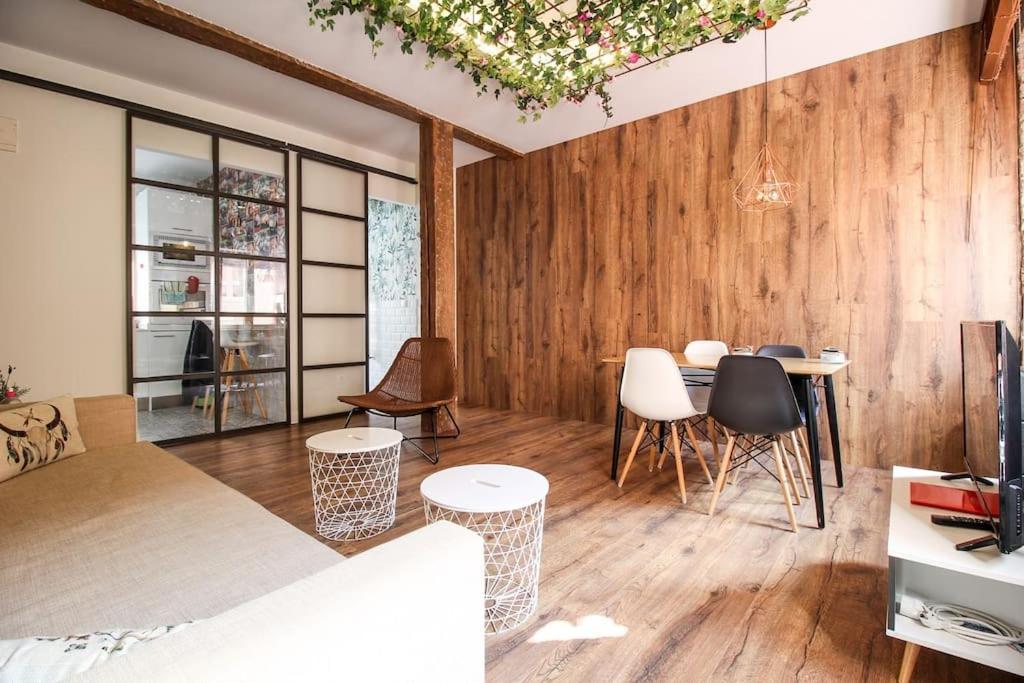 Apartment La Casita De Lola By Urbanhosting